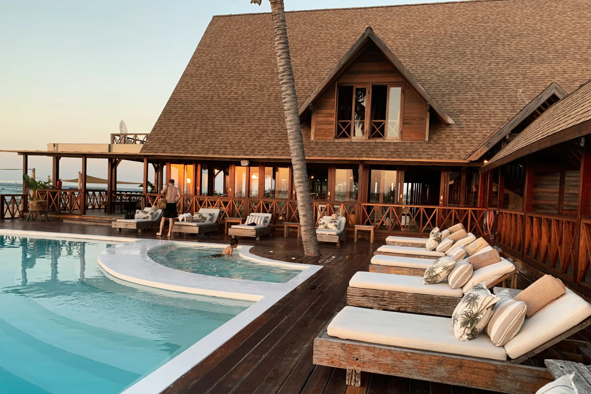 Hilton Honors American Express Card visual