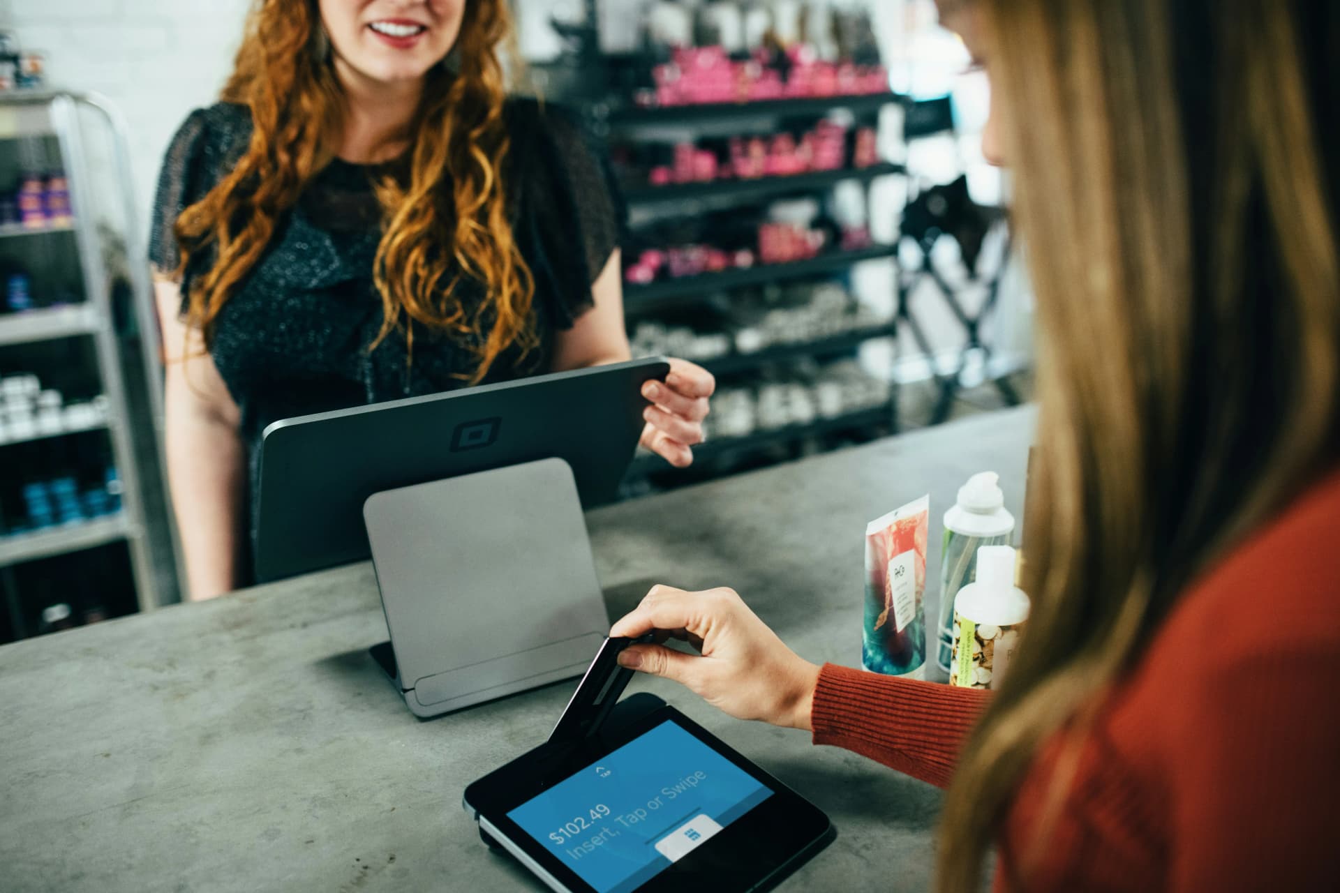 Business professional earning rewards on a laptop