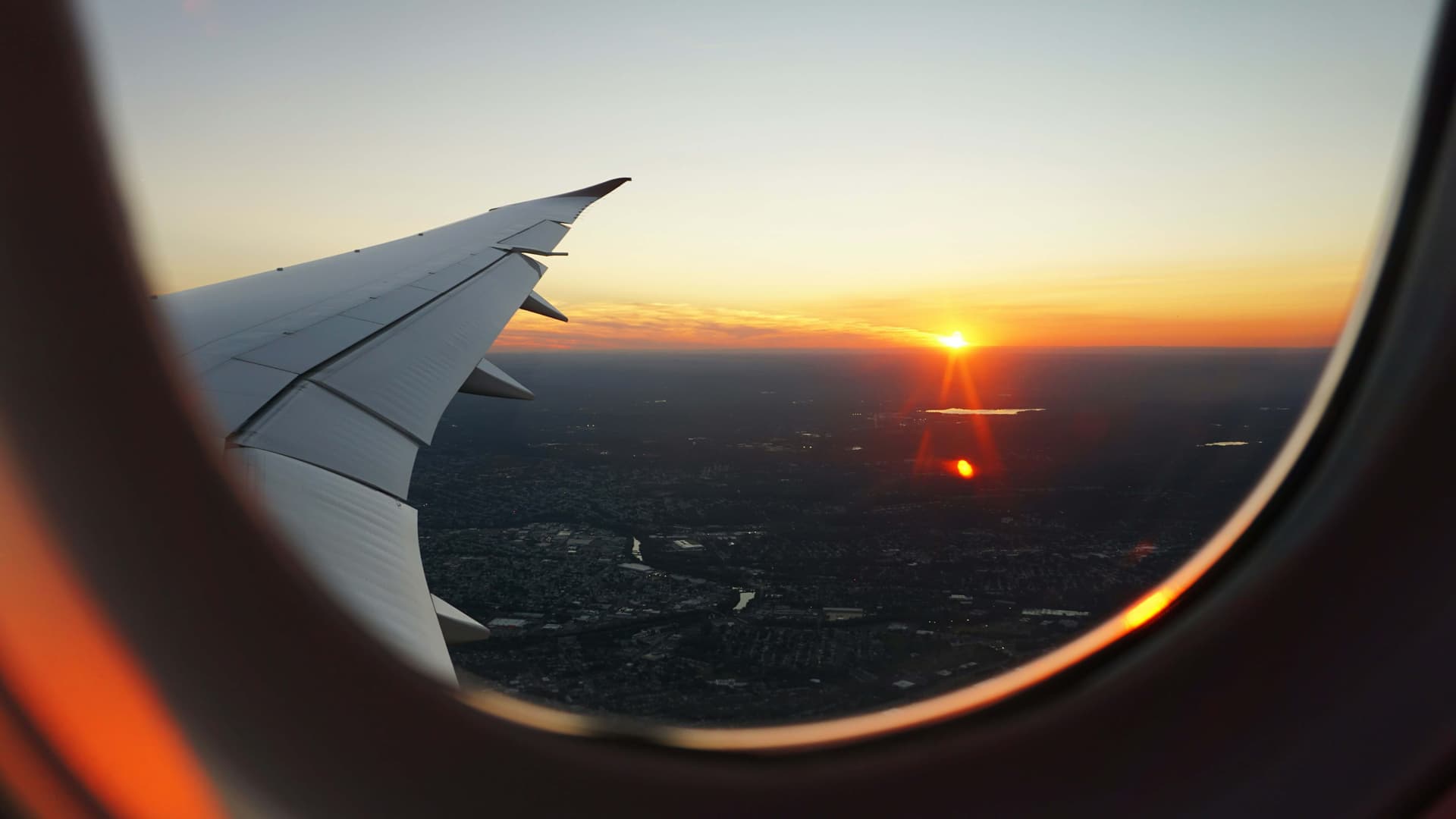 People enjoying a travel experience enabled by rewards