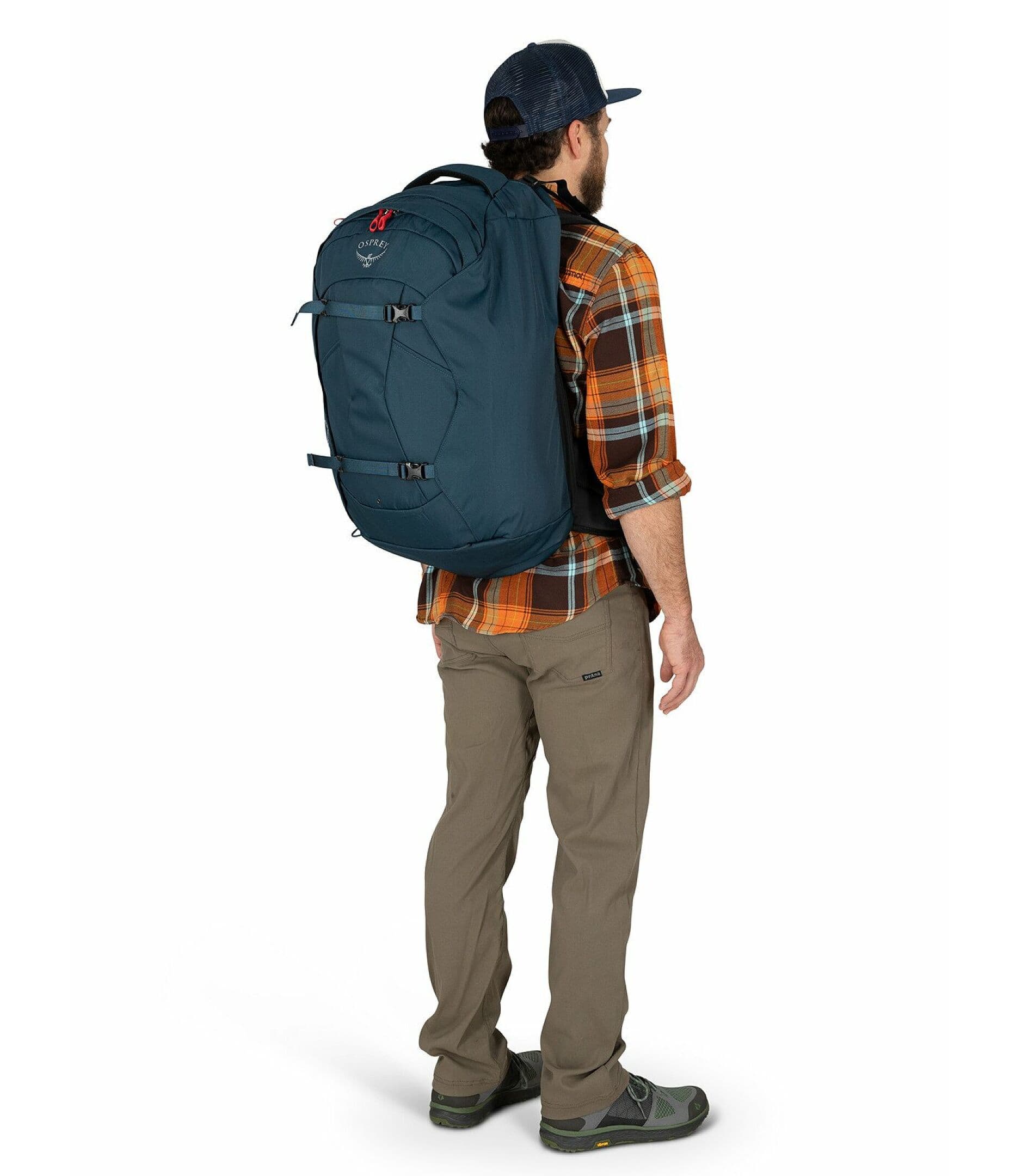 Osprey Farpoint 40 on a traveler's back
